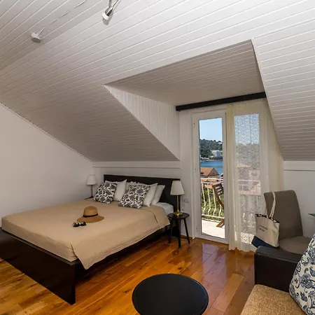 Apartment Dube *